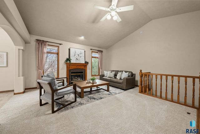 6312 S Limerick Cir Circle, Sioux Falls, SD 57108