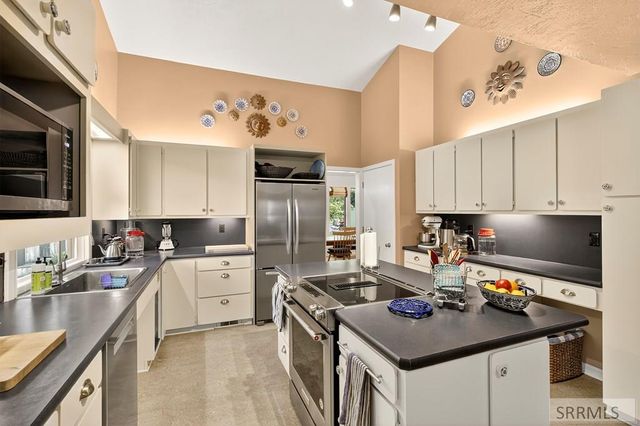 2962 Tipperary Lane, Idaho Falls, ID 83404
