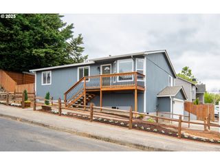 906 N RAILROAD Ave, Ridgefield, WA 98642