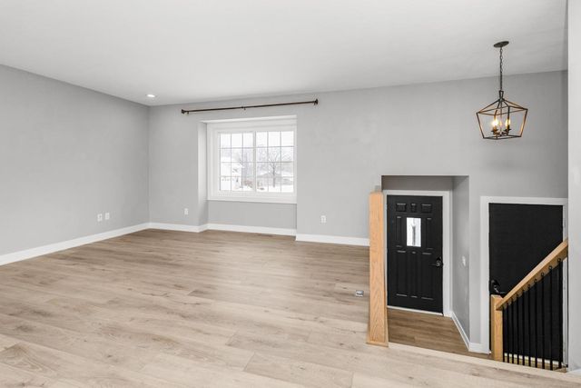 13956 Brunswick Avenue S, Savage, MN 55378