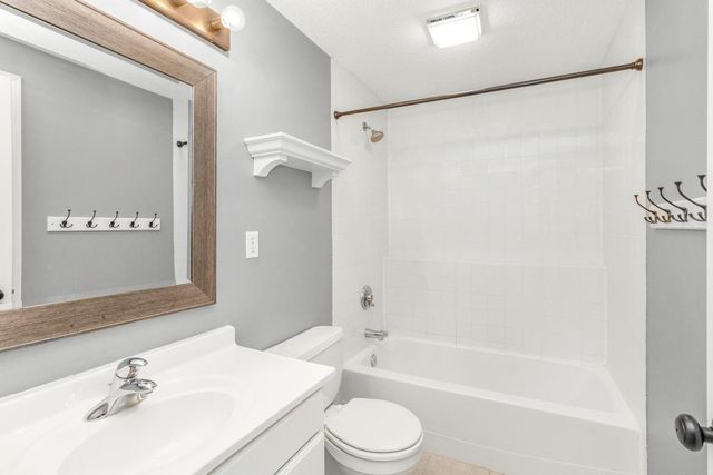 13956 Brunswick Avenue S, Savage, MN 55378