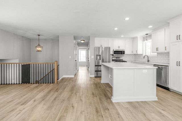 13956 Brunswick Avenue S, Savage, MN 55378