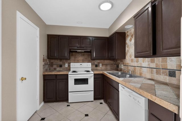 2320 Markland Street, Irving, TX 75060