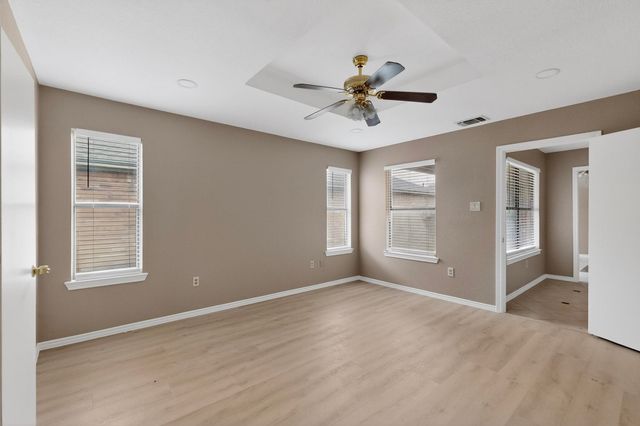 2320 Markland Street, Irving, TX 75060