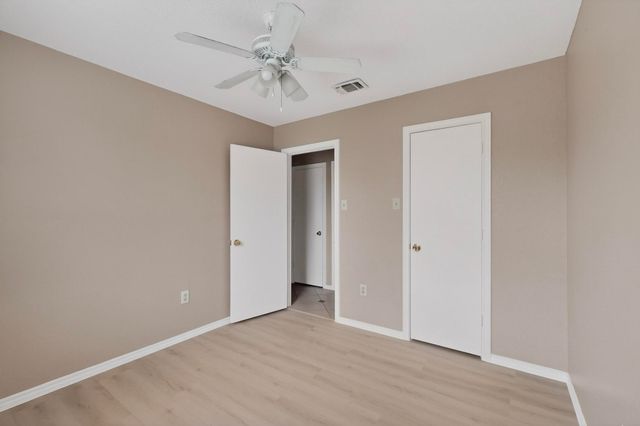 2320 Markland Street, Irving, TX 75060