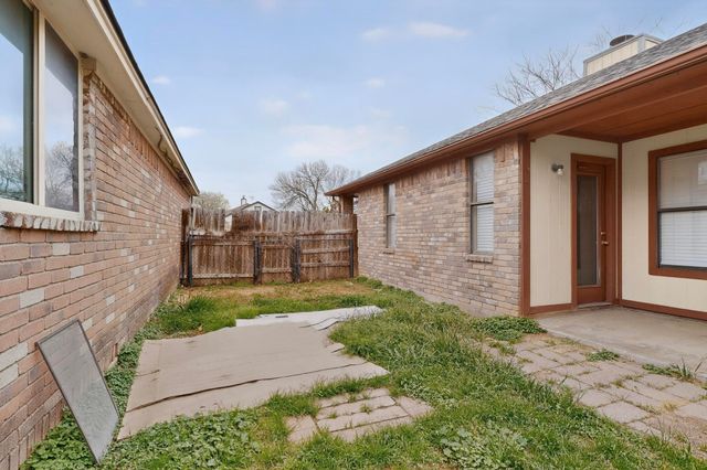 2320 Markland Street, Irving, TX 75060