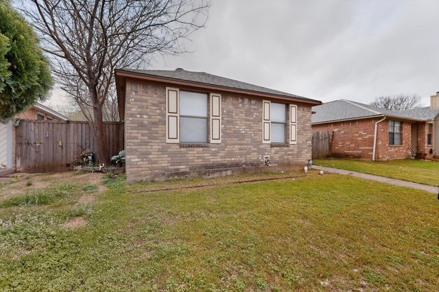 2320 Markland Street, Irving, TX 75060