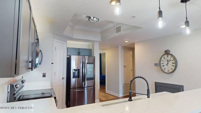 1200 Beach Drive, 1002, Gulfport, MS 39507