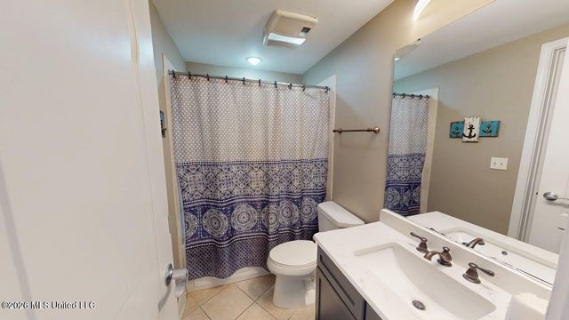 1200 Beach Drive, 1002, Gulfport, MS 39507