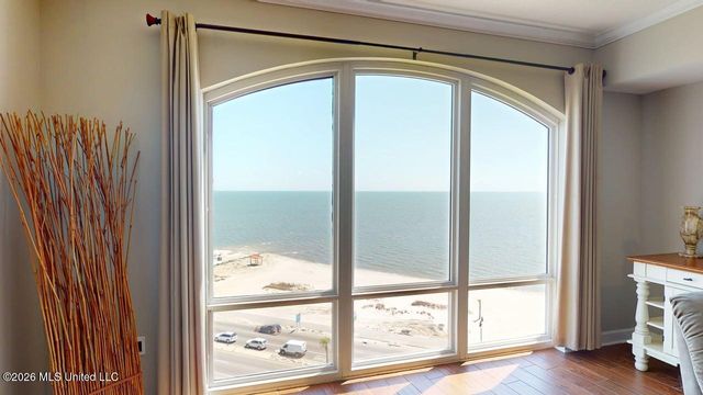 1200 Beach Drive, 1002, Gulfport, MS 39507