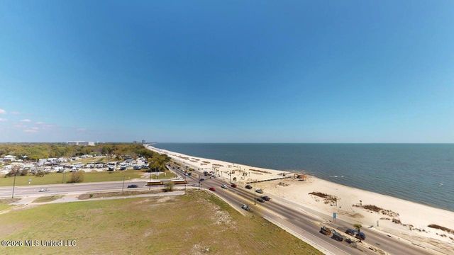 1200 Beach Drive, 1002, Gulfport, MS 39507