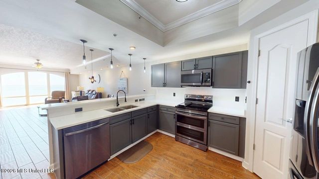 1200 Beach Drive, 1002, Gulfport, MS 39507