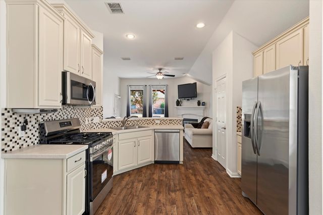 927 Oakland Hills Drive, Fairview, TX 75069