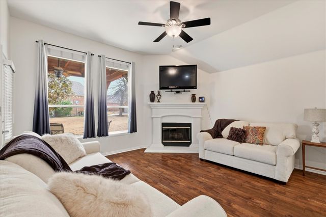 927 Oakland Hills Drive, Fairview, TX 75069