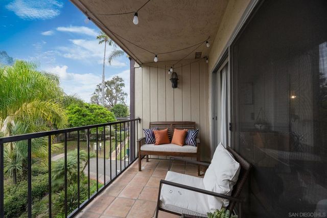 832 Kalpati Cir E, Carlsbad, CA 92008