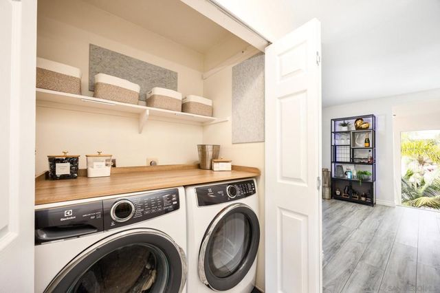 832 Kalpati Cir E, Carlsbad, CA 92008