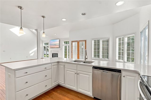 4119 Foxwood Lane, Clarence, NY 14221