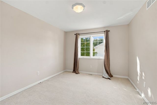 4119 Foxwood Lane, Clarence, NY 14221