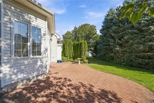 4119 Foxwood Lane, Clarence, NY 14221