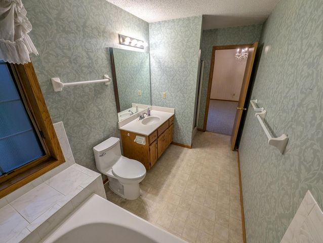 3227 Northdale Lane NW, Coon Rapids, MN 55448