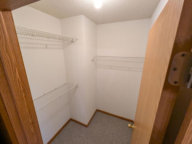 3227 Northdale Lane NW, Coon Rapids, MN 55448