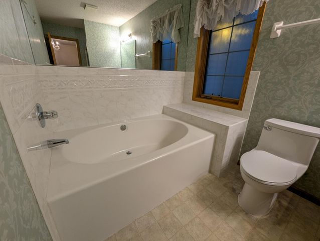 3227 Northdale Lane NW, Coon Rapids, MN 55448