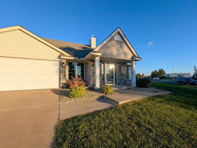 3227 Northdale Lane NW, Coon Rapids, MN 55448