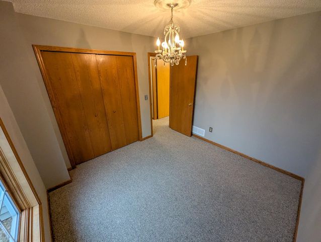 3227 Northdale Lane NW, Coon Rapids, MN 55448