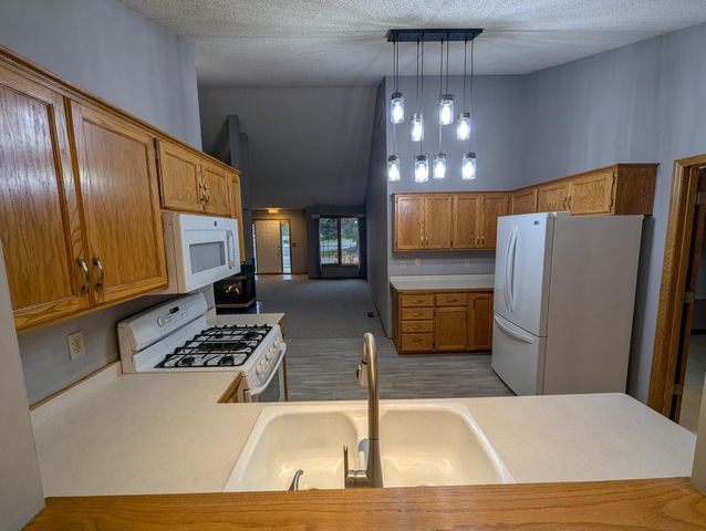 3227 Northdale Lane NW, Coon Rapids, MN 55448