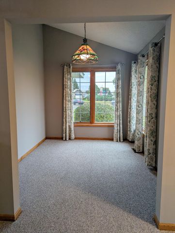 3227 Northdale Lane NW, Coon Rapids, MN 55448