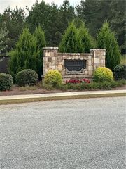 1045 Campbell Pine Trail, Lawrenceville, GA 30045