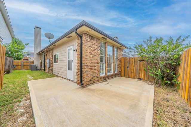 2525 Brooke Trail, Carrollton, TX 75006