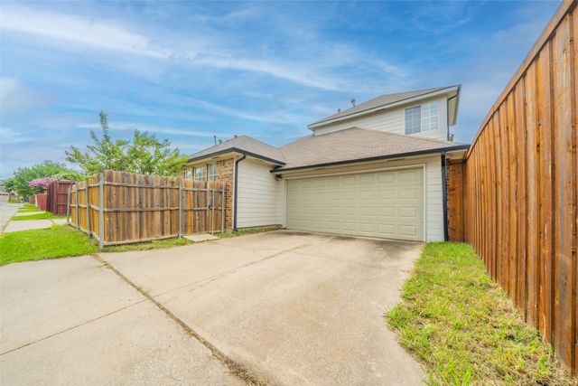 2525 Brooke Trail, Carrollton, TX 75006