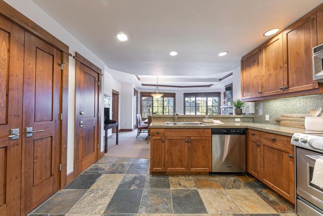 4001 Northstar Dr Unit 202, Truckee, CA 96161