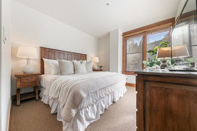 4001 Northstar Dr Unit 202, Truckee, CA 96161