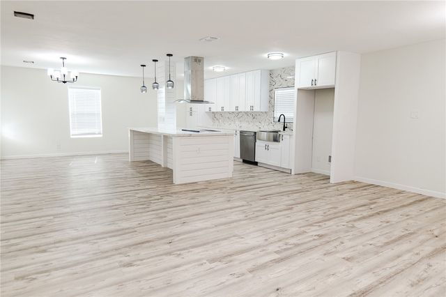 1509 Devon Dr, Corpus Christi, TX 78415