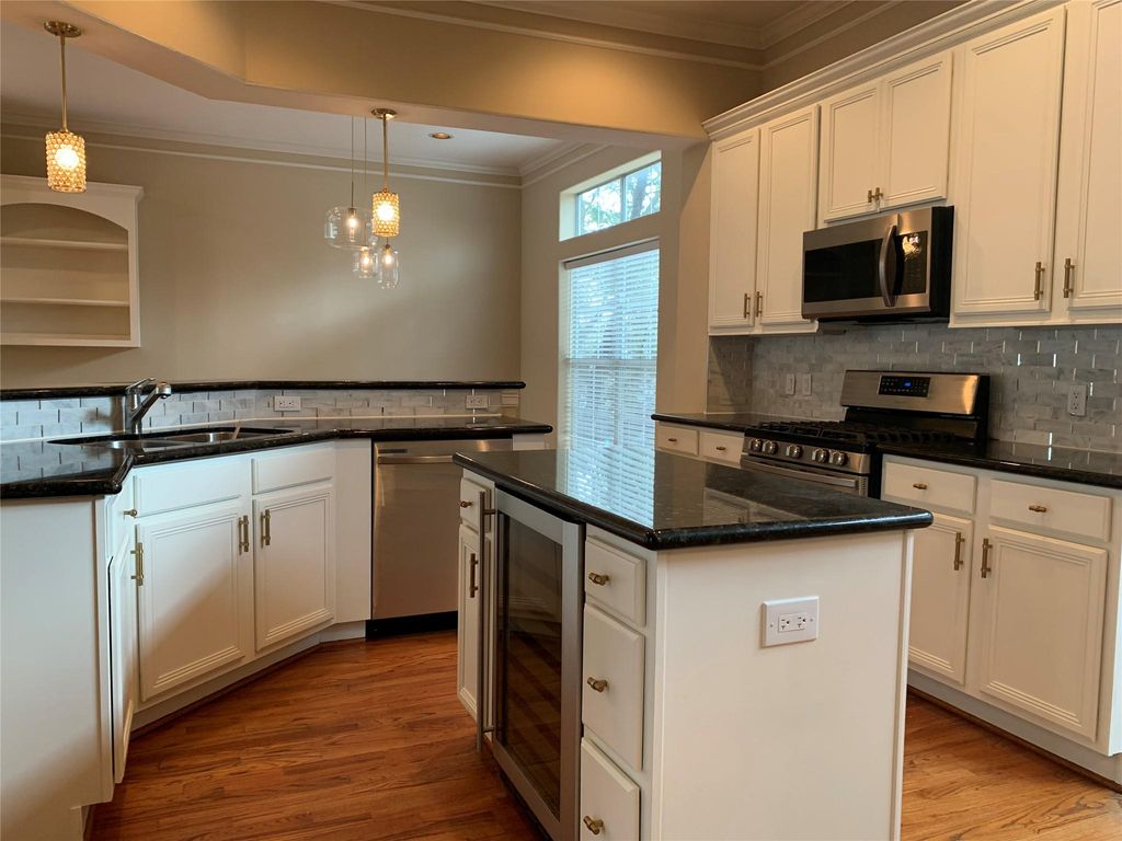 406 Fowler Street, Houston, TX 77007