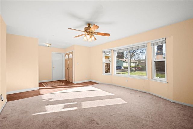 8949 Genoa Ave, Orangevale, CA 95662