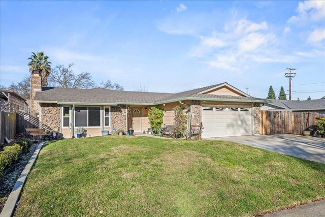 8949 Genoa Ave, Orangevale, CA 95662