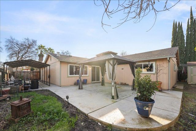 8949 Genoa Ave, Orangevale, CA 95662