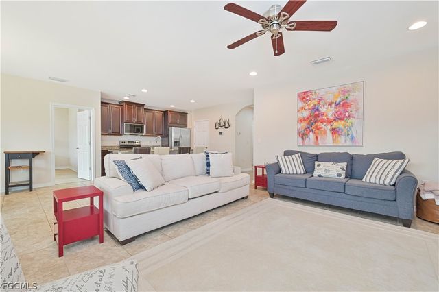 3275 Birchin LN, Fort Myers, FL 33916