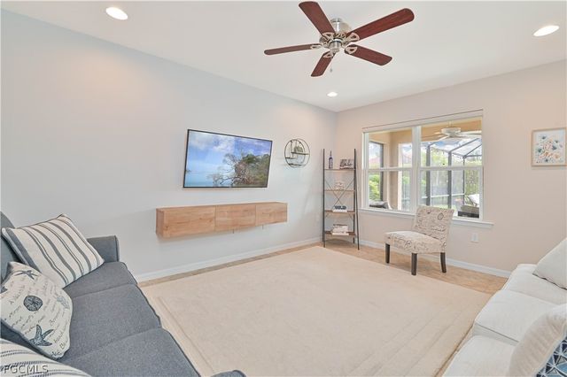 3275 Birchin LN, Fort Myers, FL 33916