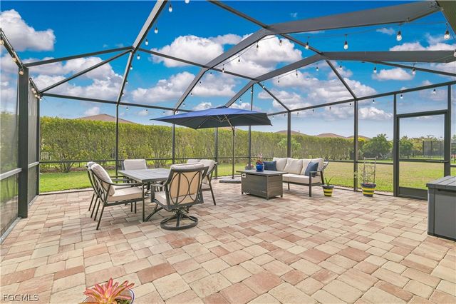 3275 Birchin LN, Fort Myers, FL 33916