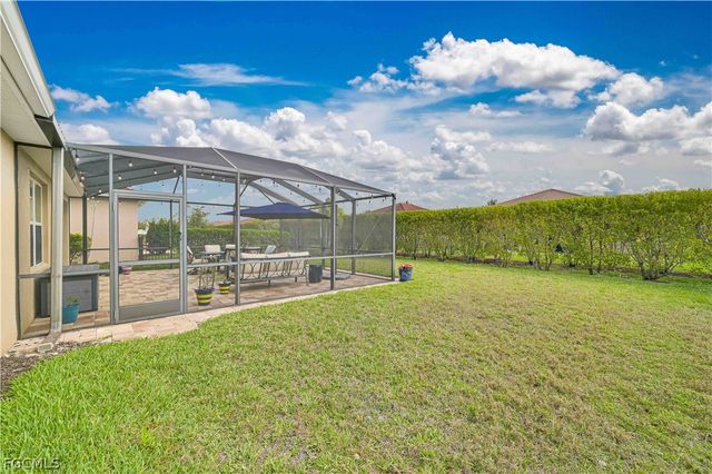 3275 Birchin LN, Fort Myers, FL 33916