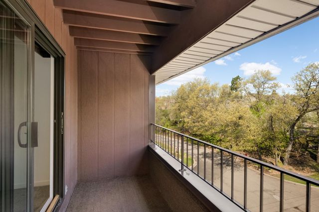 7500 Cahill Road, Edina, MN 55439