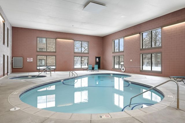 7500 Cahill Road, Edina, MN 55439