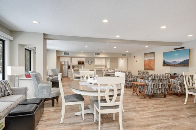 7500 Cahill Road, Edina, MN 55439