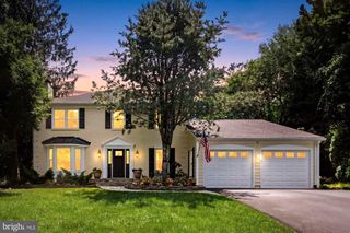 10855 WEISIGER LN, Oakton, VA 22124