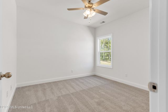 347 Centerline Roper Loop, Byhalia, MS 38611