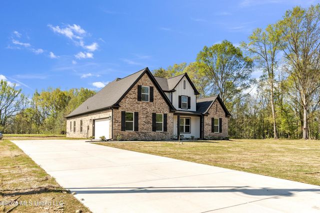 347 Centerline Roper Loop, Byhalia, MS 38611